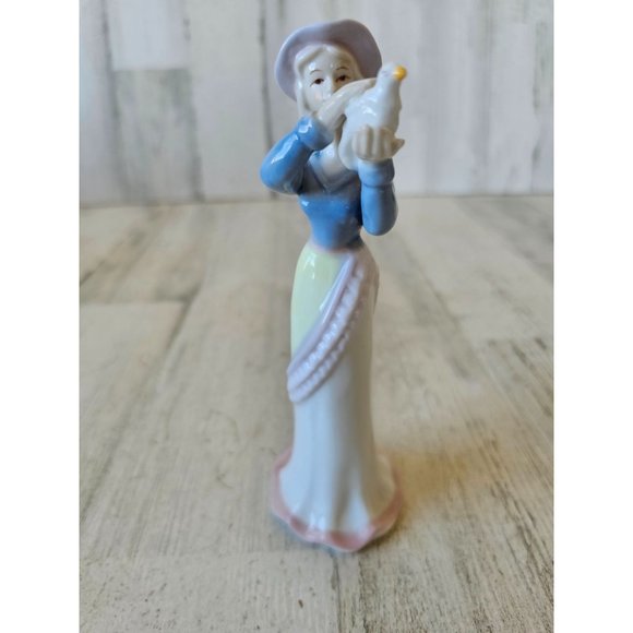 Porcelain lady bird dove figurine statue‎ - Picture 2 of 11